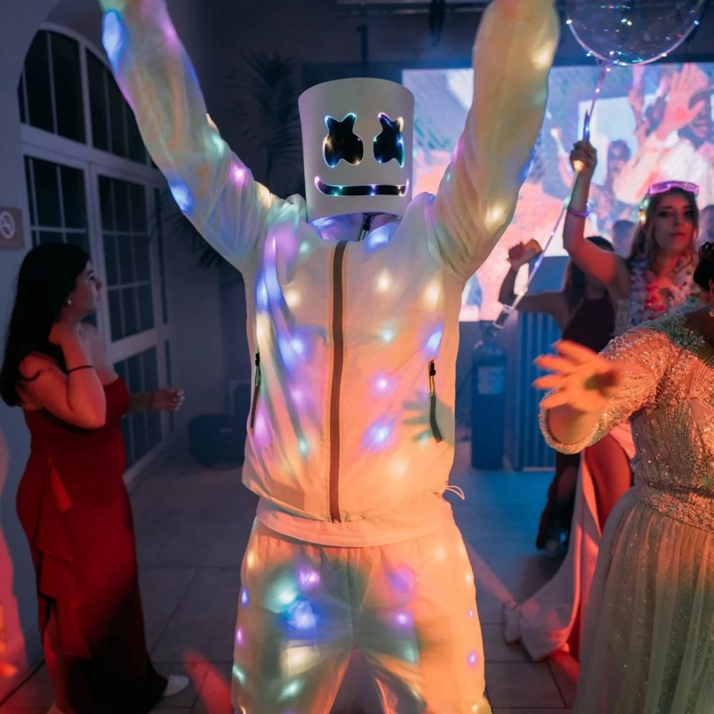 Instagram post from produccionesguay.es. This post is in position 5.