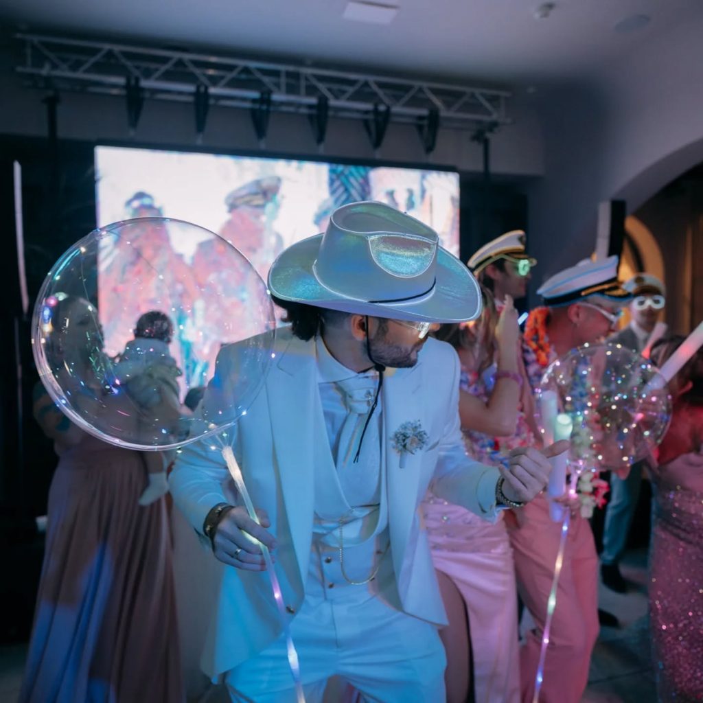 Instagram post from produccionesguay.es. This post is in position 10.