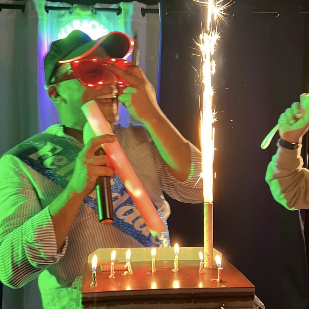 Instagram post from produccionesguay.es. This post is in position 5.