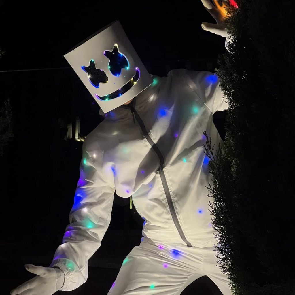 Instagram post from produccionesguay.es. This post is in position 7.